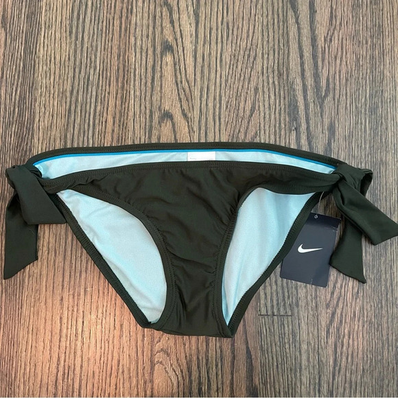 Nike Dri-fit swimsuit bottoms size medium/10 NWT - Picture 1 of 5